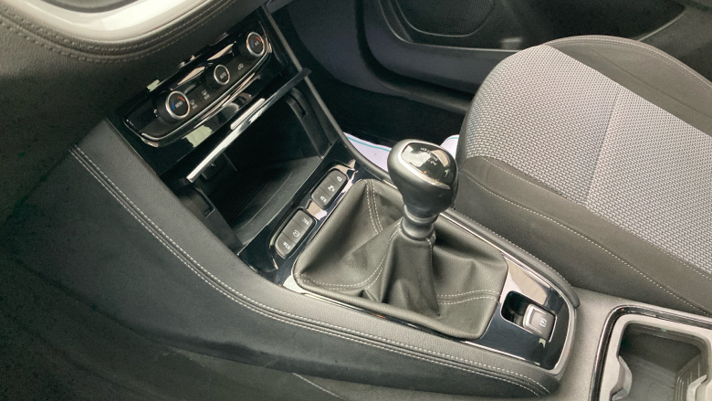 Vauxhall Grandland X 1.2 Turbo SE 5dr Petrol Hatchback